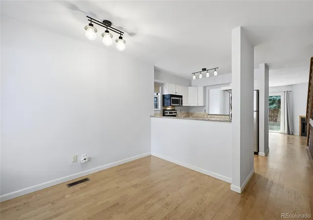 4th image of 11131 W 17Th Ave #101, Lakewood, CO 80215 | MLS# 9268695