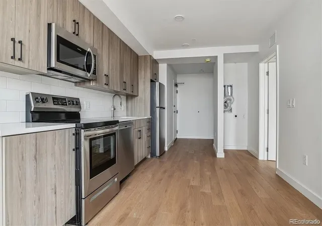 4th image of 3575 Chestnut Pl #303, Denver, CO 80216 | MLS# 3202481
