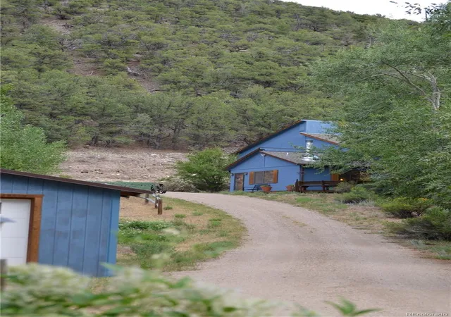 Photo 4 of Single family home for sale at 6011 County Rd 210, Poncha Springs, CO 81201 | MLS# 5282764 | Listing updated on 2026-08-25