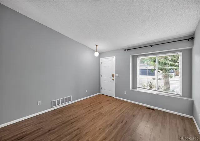3rd image of 10452 Hyacinth St, Littleton, CO 80129 | MLS# 3081574