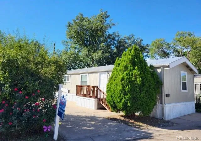 Photo 2 of Manufactured home for sale at 1600 Sable Blvd, Aurora, CO 80011 | MLS# 5432223 | Listing updated on 2026-10-20