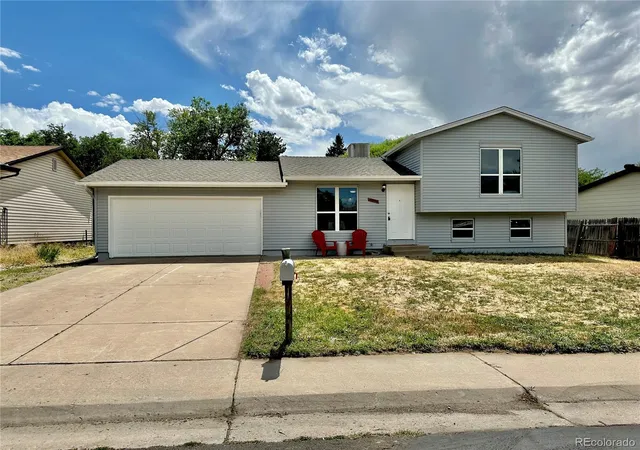 Single family home for sale at 17934 E Iowa Dr, Aurora, CO 80017 | MLS# 9157127