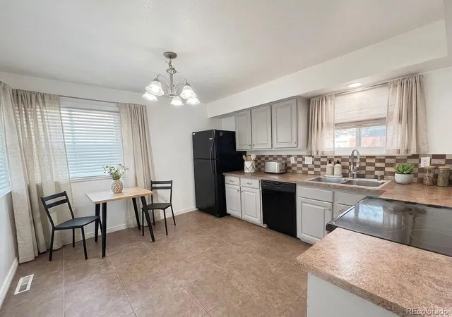 2nd image of 2803 Denver Ave, Longmont, CO 80503 | MLS# 1780439