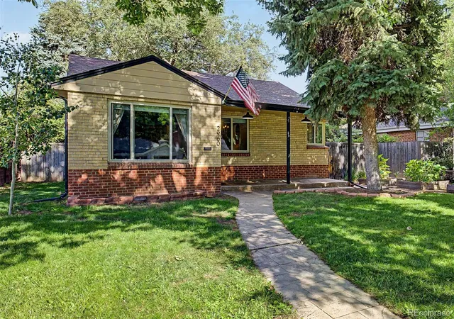 2nd image of 2960 S Corona St, Englewood, CO 80113 | MLS# 6150877