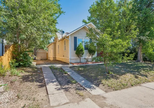 Photo 2 of Single family home for sale at 2835 W 4th Avenue, Denver, CO 80219 | MLS# 8821339 | Listing updated on 2026-07-23