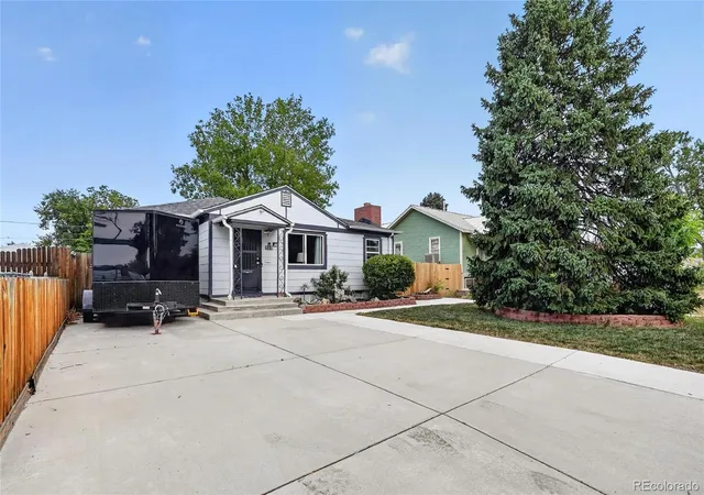 Photo 2 of Single family home for sale at 510 Raleigh St, Denver, CO 80204 | MLS# 4367866 | Listing updated on 2026-10-18