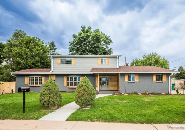 1st image of 306 E Maplewood Ave, Centennial, CO 80121 | MLS# 7119293