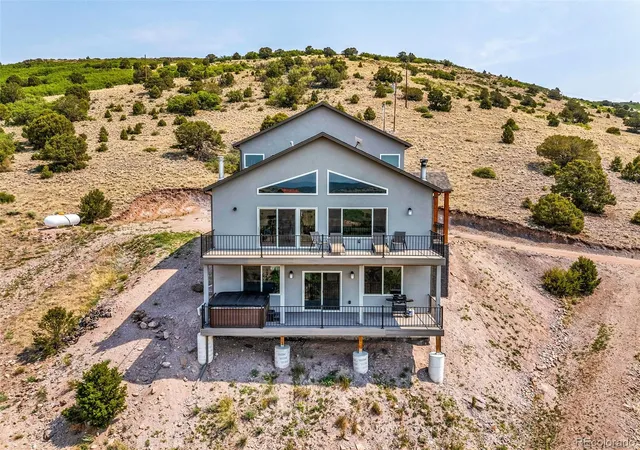 3rd image of 941 Cap Rock Ln, Canon City, CO 81212 | MLS# 7710111