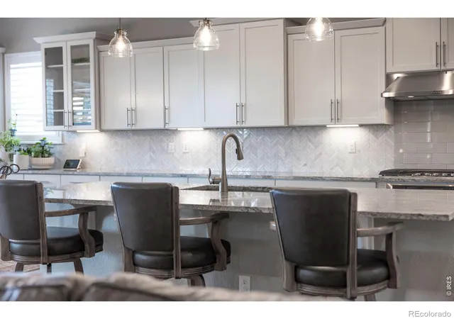Homes for sale in Lafayette, CO | 859 Stagecoach Dr, Lafayette, CO 80026 | MLS# IR1063705