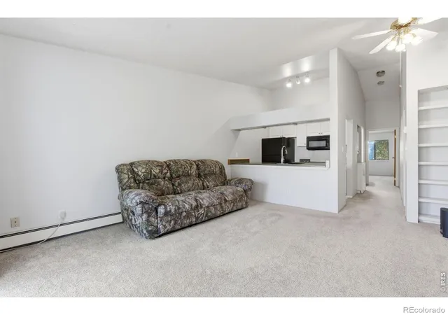 Homes for sale in Castle Rock, CO | 532 Oakwood Dr, Castle Rock, CO 80104