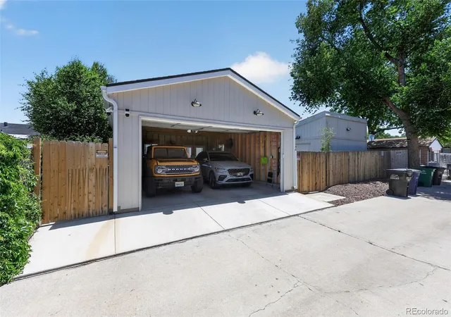 36th image of 3561 Pontiac St, Denver, CO 80207 | MLS# 9628215