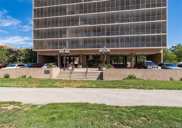 2nd image of 1201 N Williams St #5A, Denver, CO 80218 | MLS# 7498536
