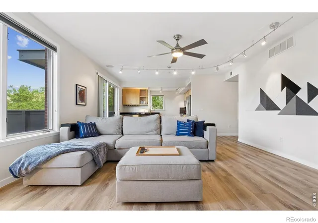 Listing Photo 5 - Condo for sale in building located at 4650 Holiday Dr, Boulder, CO 80304 - Unit #201