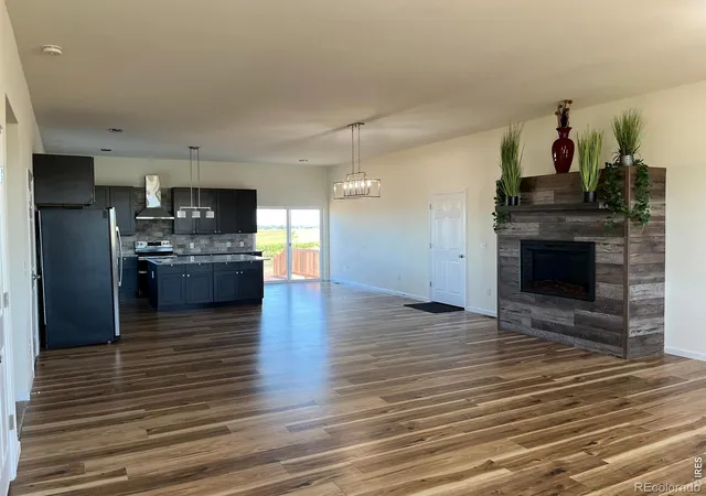 Photo 3 of Single family home for sale at 2305 Apple St, Longmont, CO 80504 | MLS# IR1063816 | Listing updated on 2026-07-27