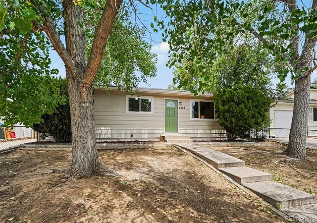 Homes for sale in Colorado Springs, CO | 2122 Doniphan Dr, Colorado Springs, CO 80910 | MLS# 1621200