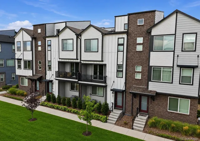 1st image of 5685 Vivian St, Arvada, CO 80002 | MLS# 8319931