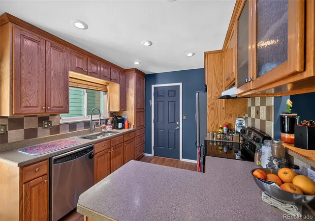 Photo 3 of Single family home for sale at 11892 W Dumbarton Dr, Morrison, CO 80465 | MLS# 9269408 | Listing updated on 2026-08-12