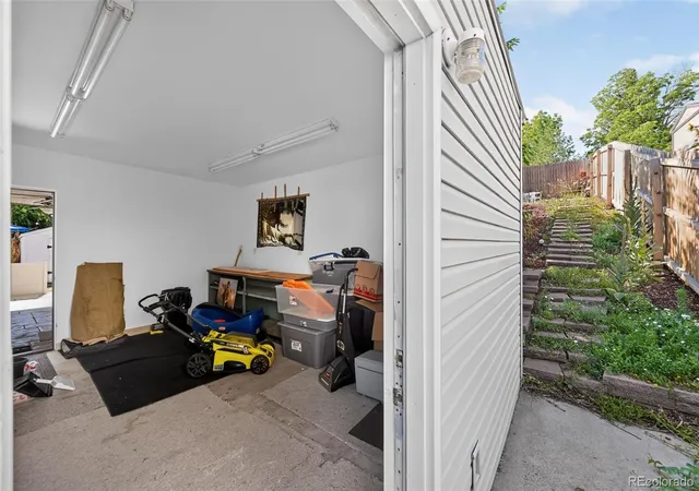 Photo 34 of Single family home for sale at 11892 W Dumbarton Dr, Morrison, CO 80465 | MLS# 9269408 | Listing updated on 2026-08-12