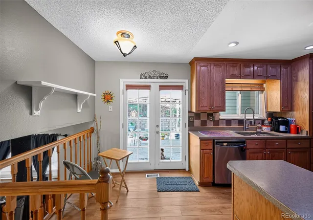 Photo 5 of Single family home for sale at 11892 W Dumbarton Dr, Morrison, CO 80465 | MLS# 9269408 | Listing updated on 2026-08-12