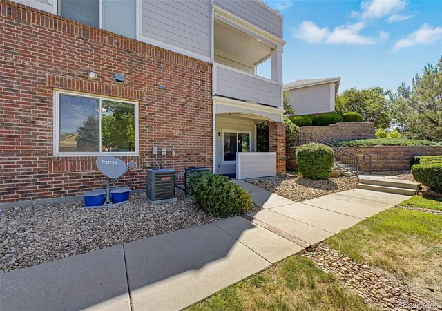 2nd image of 10350 W 55th Ln #4, Arvada, CO 80002 | MLS# 2886348