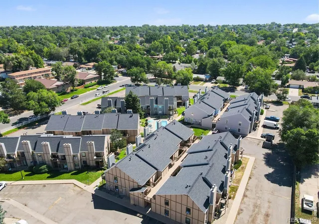 2nd image of 225 E 8th Ave, Longmont, CO 80504