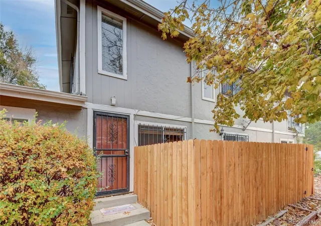 Photo 1 of Townhouse for sale at 1284 Sable Blvd, Aurora, CO 80011 | MLS# 4013757 | Listing updated on 2026-07-29