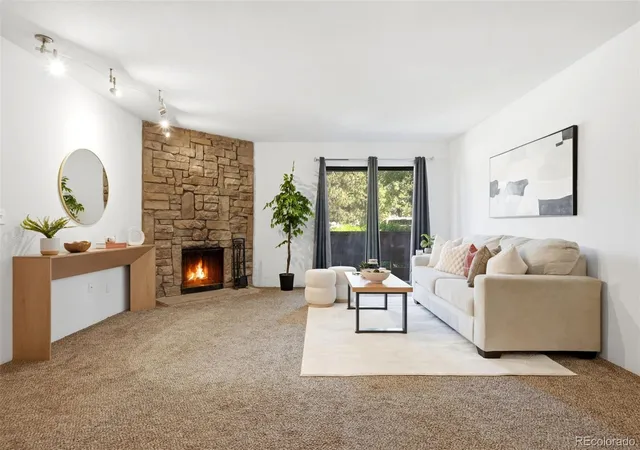 3rd image of 3295 S Ammons St, Lakewood, CO 80227