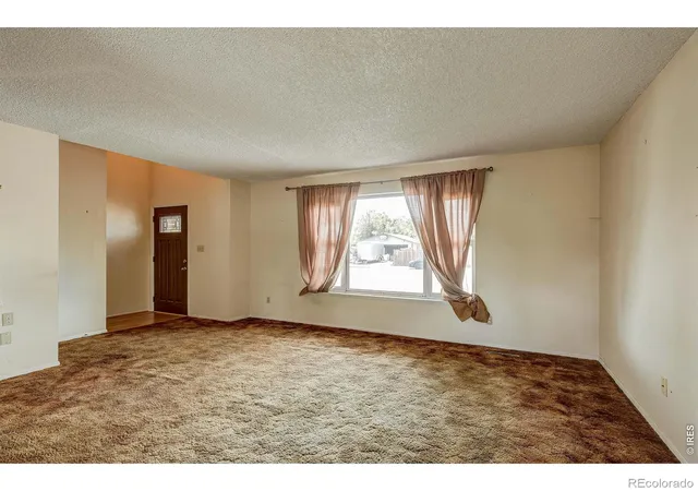 Photo 4 of Single family home for sale at 2904 Double Tree Dr, Fort Collins, CO 80521 | MLS# IR1063855 | Listing updated on 2026-10-17