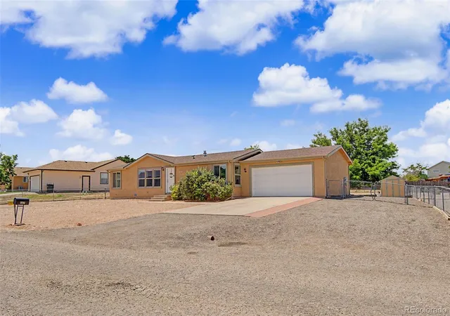 2nd image of 667 S Burro Dr, Pueblo, CO 81007 | MLS# 5253322