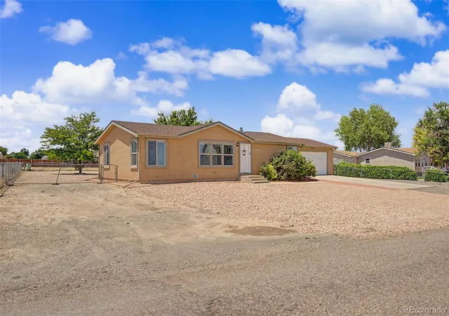 3rd image of 667 S Burro Dr, Pueblo, CO 81007 | MLS# 5253322