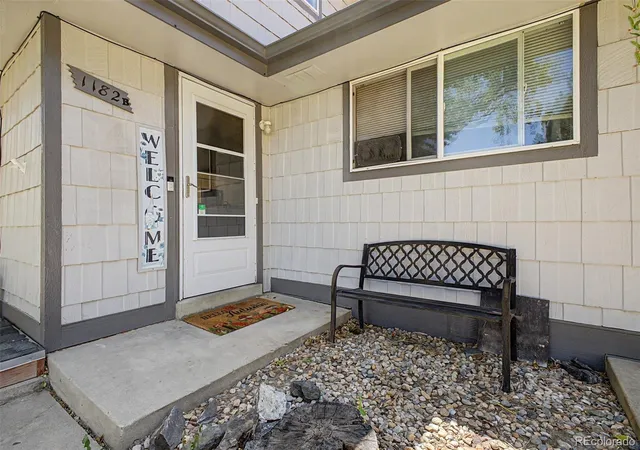 Photo 4 of Condo for sale at 1182 S Eagle Cir #B, Aurora, CO 80012 | MLS# 6272896 | Listing updated on 2026-09-01