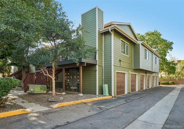 2nd image of 540 S Forest St #1-201, Denver, CO 80246 | MLS# 7535535