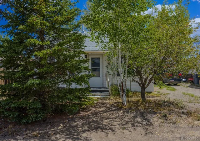 Photo 3 of Single family home for sale at 408 S 8Th St, Kremmling, CO 80459 | MLS# 7733290 | Listing updated on 2026-08-26