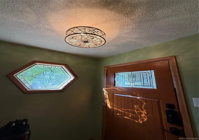 Photo 3 of Single family home for sale at 187 University Cir, Pueblo, CO 81005 | MLS# 5399552 | Listing updated on 2026-07-29