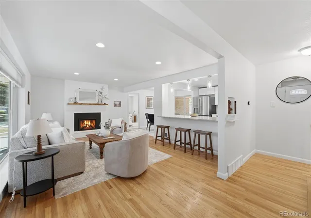 Photo 3 of Single family home for sale at 645 Cody Ct, Lakewood, CO 80215 | MLS# 6958827 | Listing updated on 2026-08-15