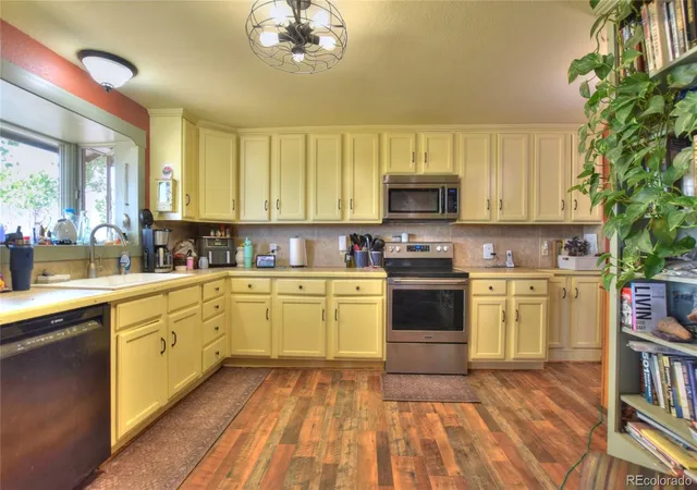 Homes for sale in Fairplay, CO | 3960 County Road 5, Fairplay, CO 80440 | MLS# 7975856