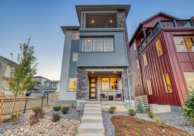 3rd image of 8795 Hugo Dr, Littleton, CO 80125 | MLS# 6667740