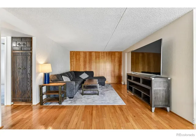 Listing Photo 1 - Condo for sale in building located at 805 29th St, Boulder, CO 80303 - Unit #262