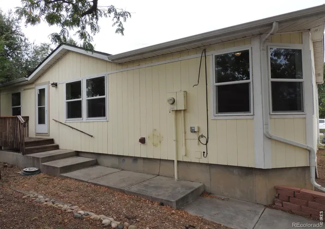 Photo 2 of Single family home for sale at 624 Lupine Dr, Fort Collins, CO 80524 | MLS# IR1063982 | Listing updated on 2026-10-07