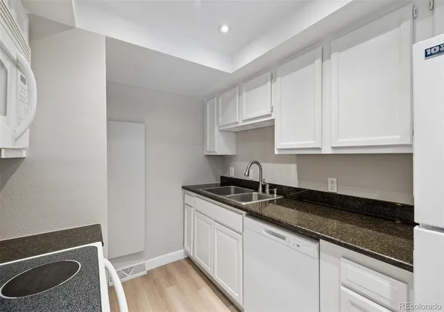 4th image of 1145 S Oneida St #D, Denver, CO 80224 | MLS# 1546798