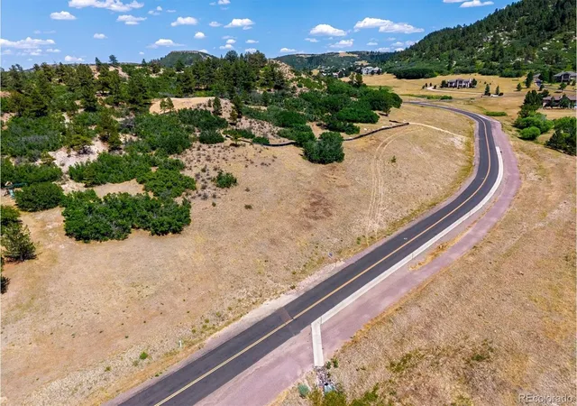 3rd image of 4040 Bell Mountain Dr, Castle Rock, CO 80104 | MLS# 4144388