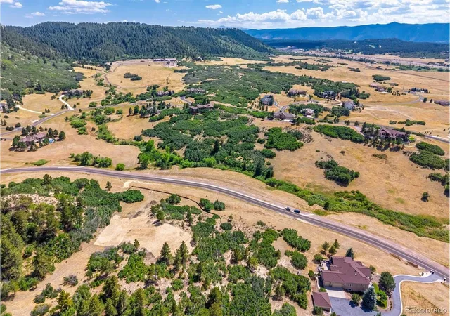 10th image of 4040 Bell Mountain Dr, Castle Rock, CO 80104 | MLS# 4144388