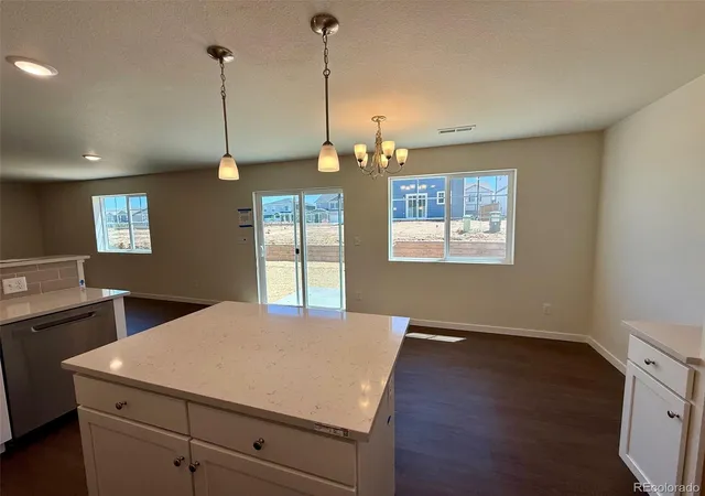 5th image of 776 N Carrie Ct, Watkins, CO 80137 | MLS# 4127367