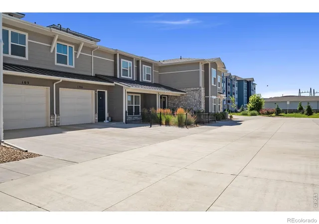 2nd image of 350 High Pt Dr, Longmont, CO 80504