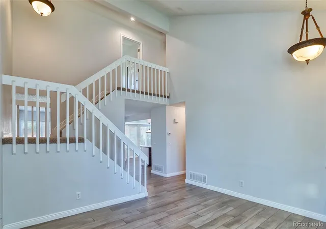 3rd image of 1025 Brittany Wy, Highlands Ranch, CO 80126 | MLS# 5054211