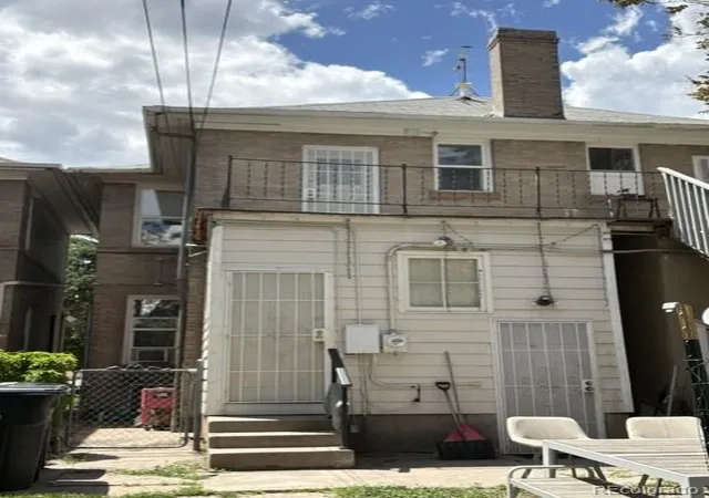 Photo 3 of Townhouse for sale at 1526 Saint Paul St, Denver, CO 80206 | MLS# 2969251 | Listing updated on 2026-10-21