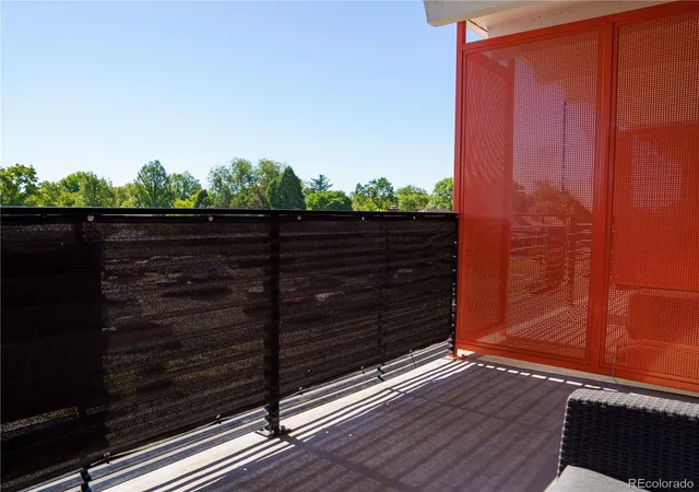 Listing Photo 4 - Condo for sale in building located at 1495 Vrain St, Denver, CO 80204 - Unit #302