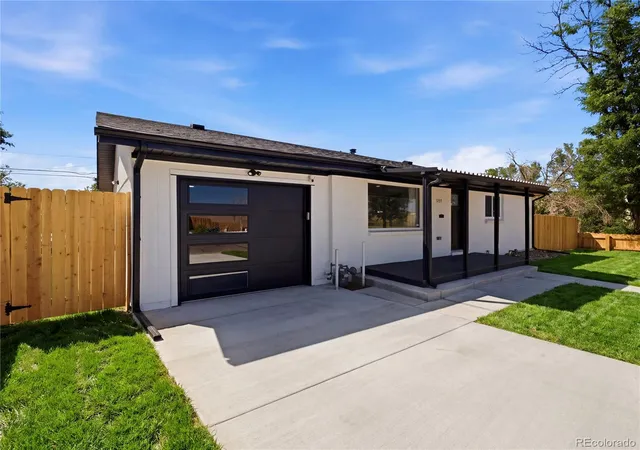 Photo 2 of Single family home for sale at 3195 Xanadu St, Aurora, CO 80011 | MLS# 8784081 | Listing updated on 2026-10-08
