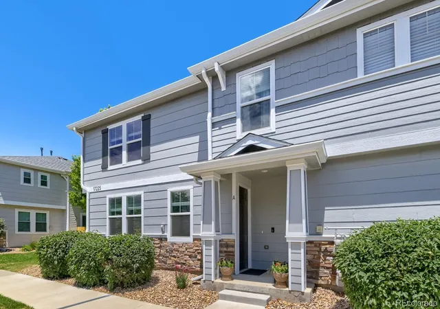 3rd image of 17225 Lark Water Ln, Parker, CO 80134