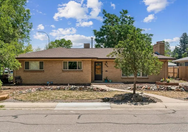 Photo 1 of Single family home for sale at 5700 S Huron St, Littleton, CO 80120 | MLS# 7260128 | Listing updated on 2026-08-24